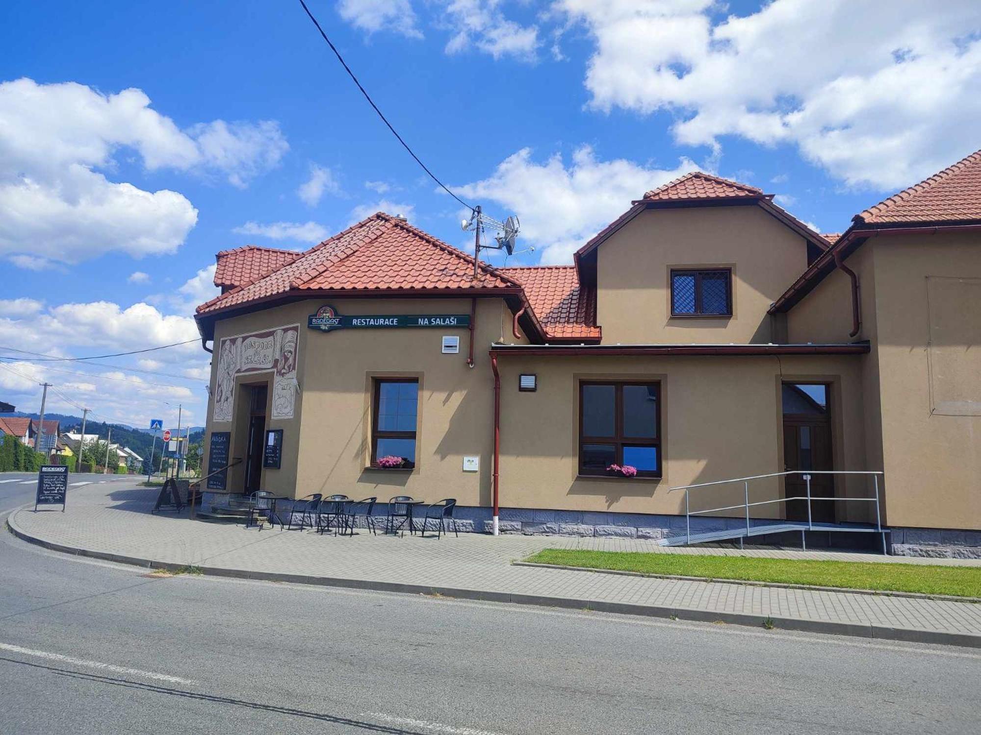 Penzion A Restaurace Na Salasi Hutisko Екстериор снимка
