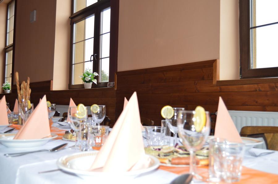 Penzion A Restaurace Na Salasi Hutisko Екстериор снимка